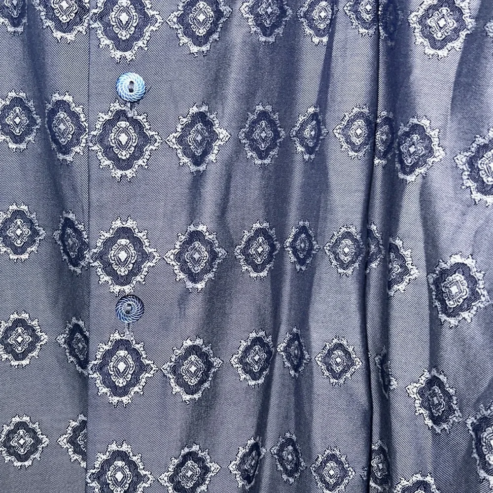 Robert Graham - Picture 3 of 5